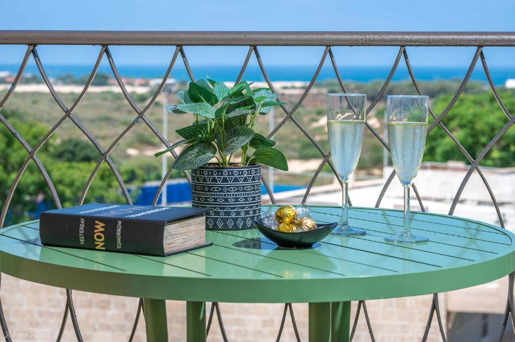 Mina's luxury suite - panoramic sea view- קיסריה photo 2
