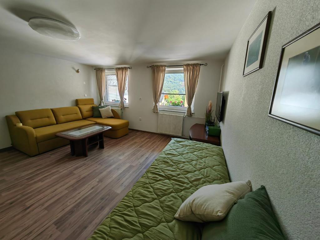 Apartma Bela photo 4