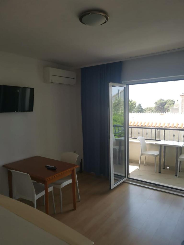 Apartment Nada photo 2