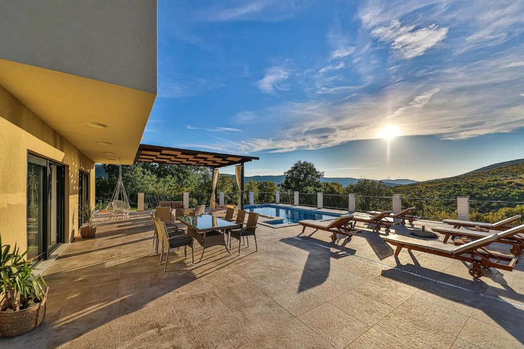 Luxury Villa Amore photo 3