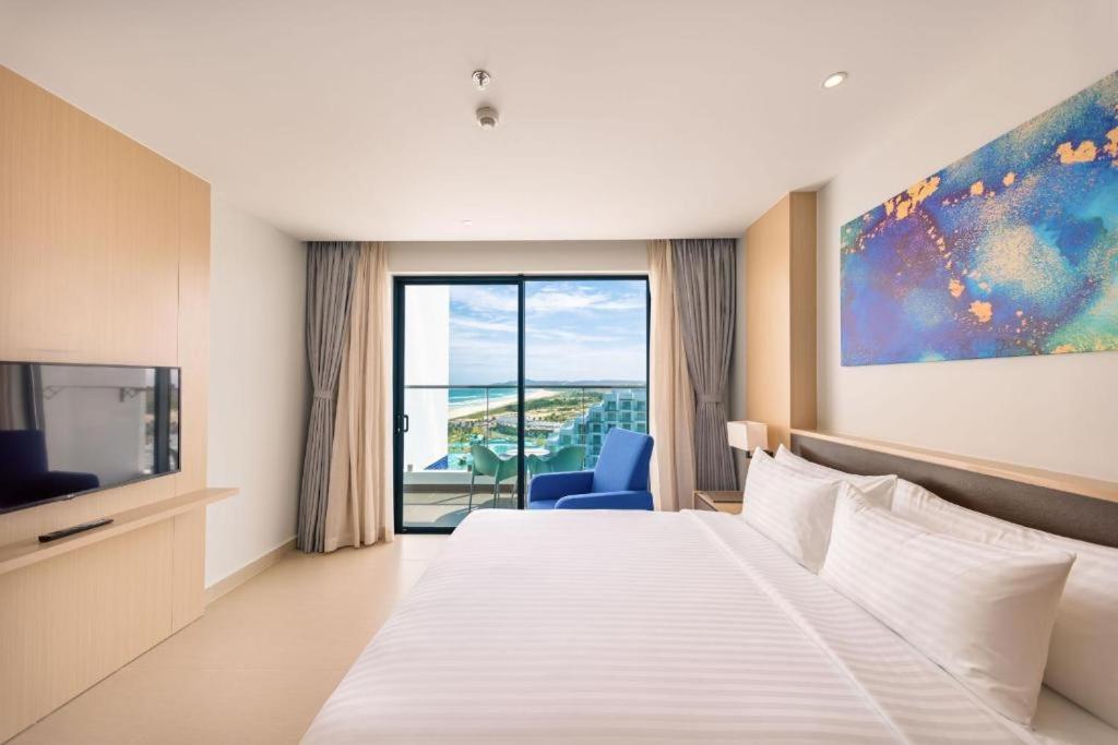 resort apartment sea view- near Cam Ranh Airport photo 1