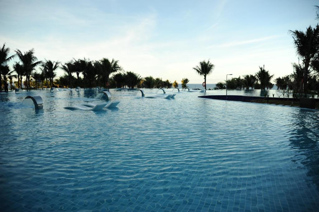 resort apartment sea view- near Cam Ranh Airport