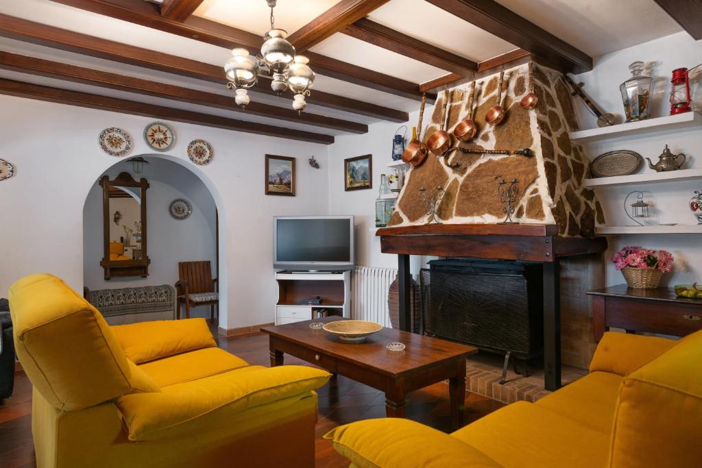 New! Villa Ses Rodes, Pool, Wifi, Bbq, Jacuzzi, Air-Conditioning 2025 - Tap to explore photos