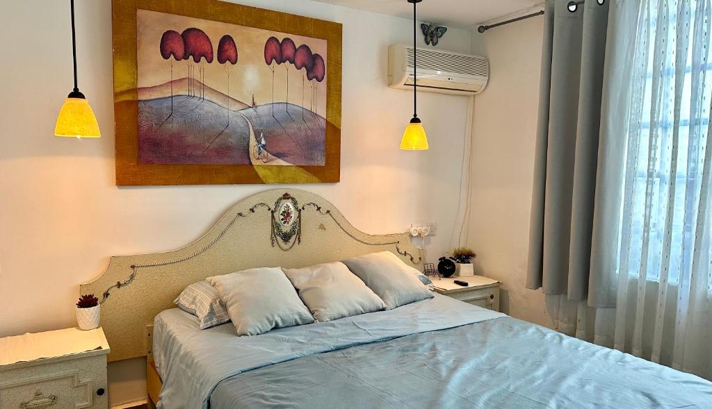 Apartment with a separate entrance and a large courtyard photo 3