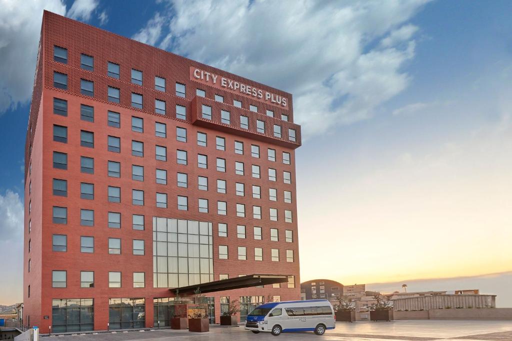 City Express Plus by Marriott Tijuana photo 1