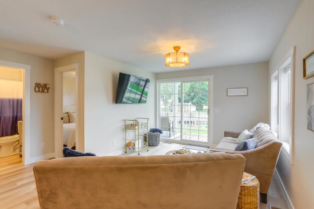 Port Clinton Vacation Rental with Boat Dock and Grill! photo 3