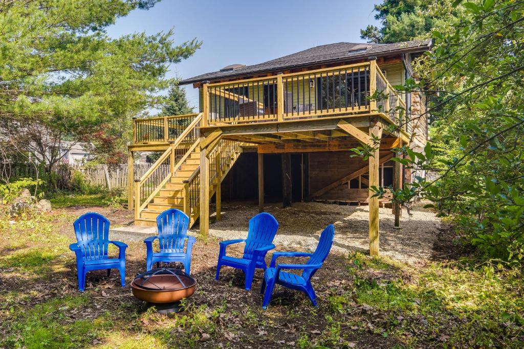 Fairhaven Harbor-Front Gem - Steps From the Water! photo 2