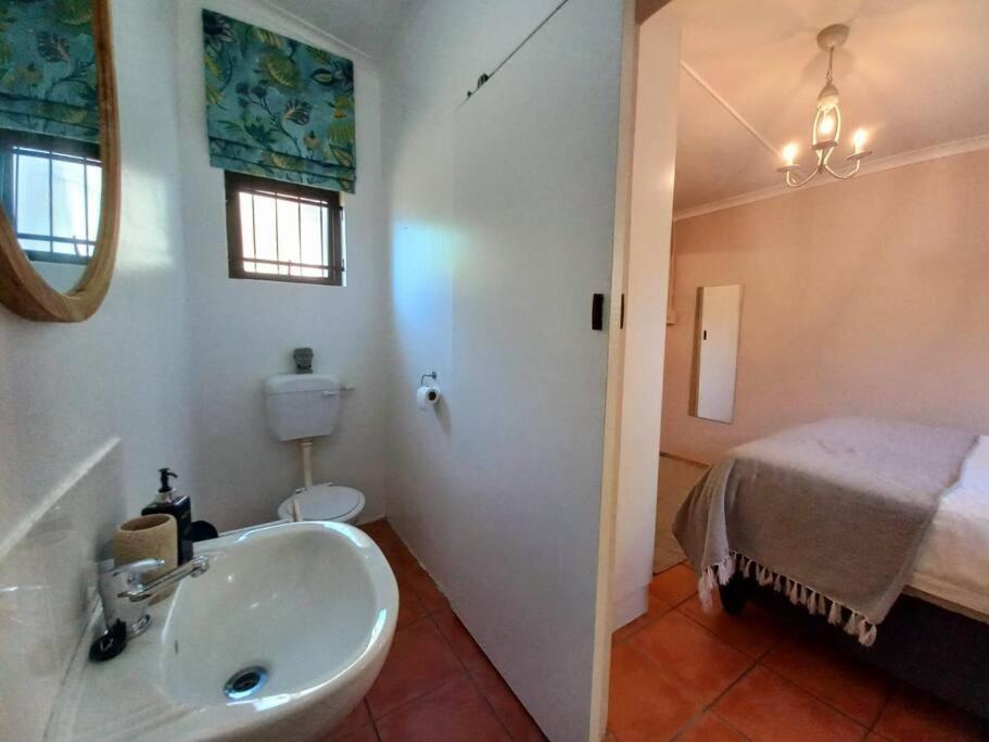 Cozy Garden Cottage! photo 1