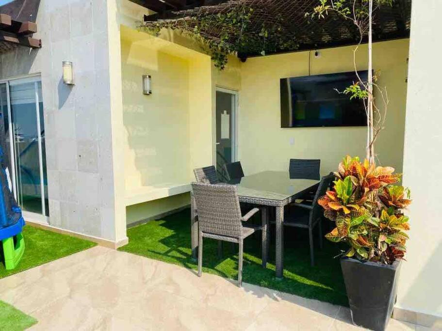 Precioso-PH-Roofgarden-Piscina-Climatizada-Asador photo 4