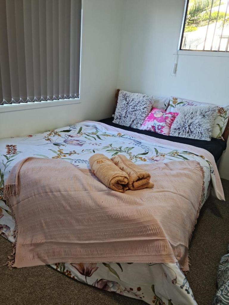 Auckland airport holiday home photo 1
