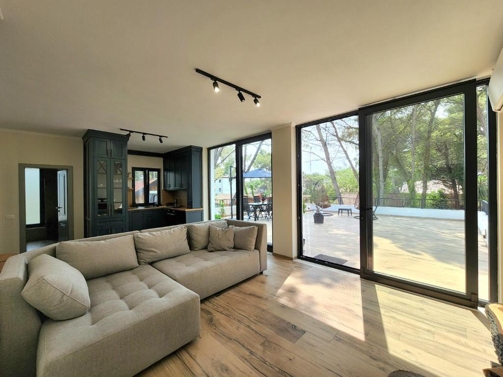 PineTrees Penthouse @ the beach photo 1