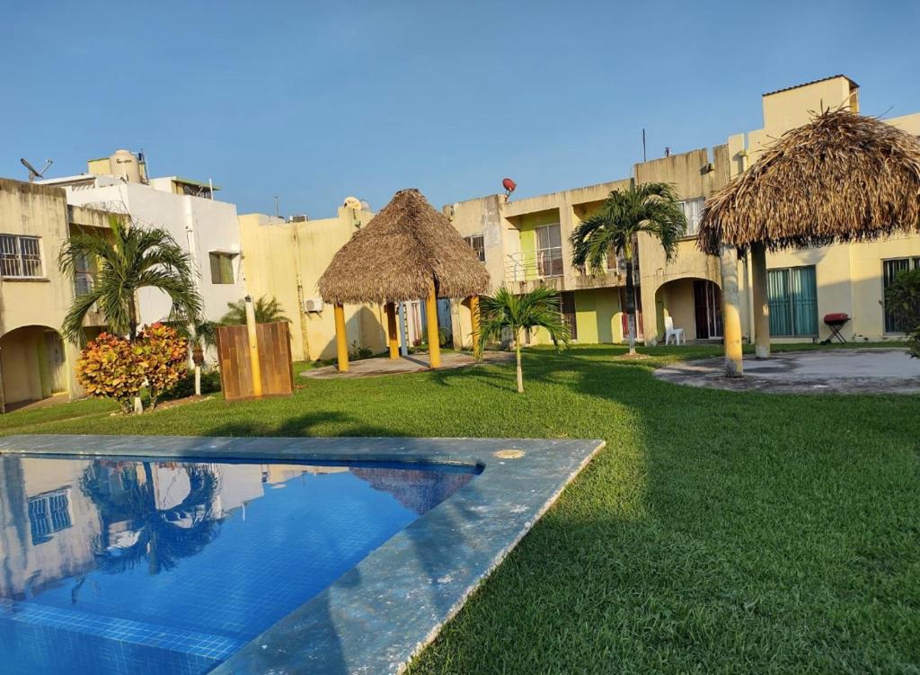 Casa del tío armando photo 1