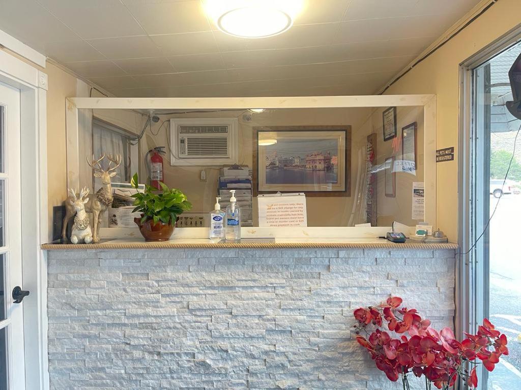 Robbie's Motel photo 1