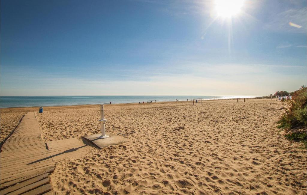 Beautiful Apartment In Guardamar Del Segura With Wifi And 2 Bedrooms photo 2