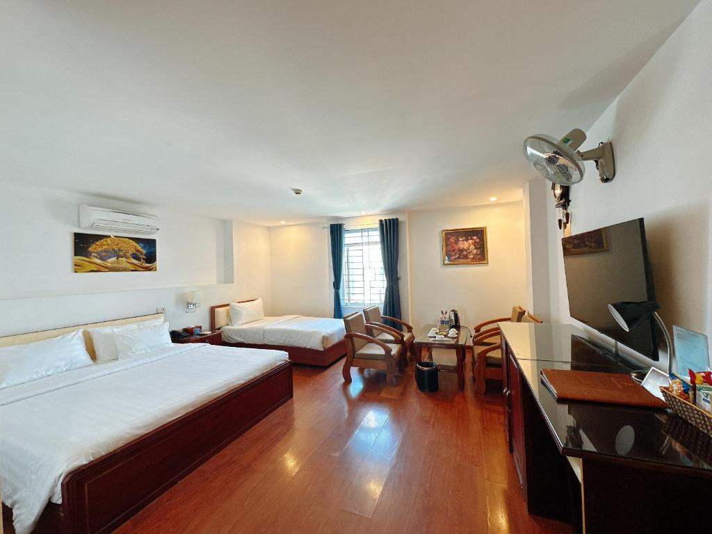 A25 Hotel - 137 Nguyen Du