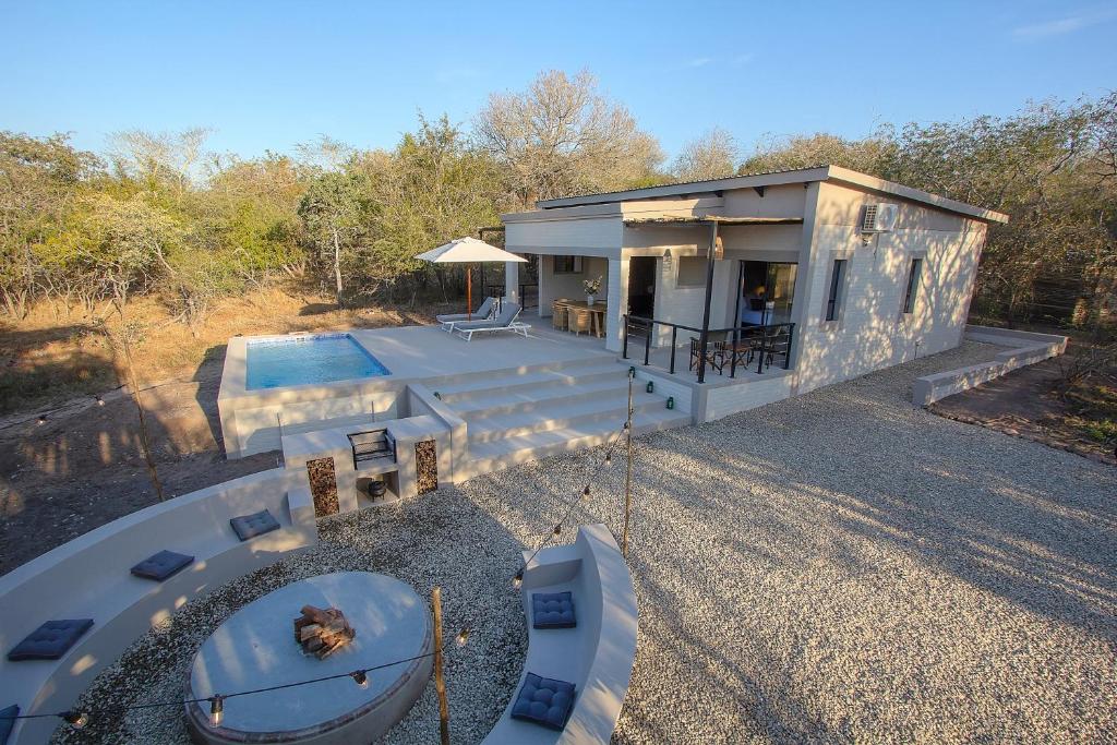 MRLTH Luxury Safari Villa photo 1