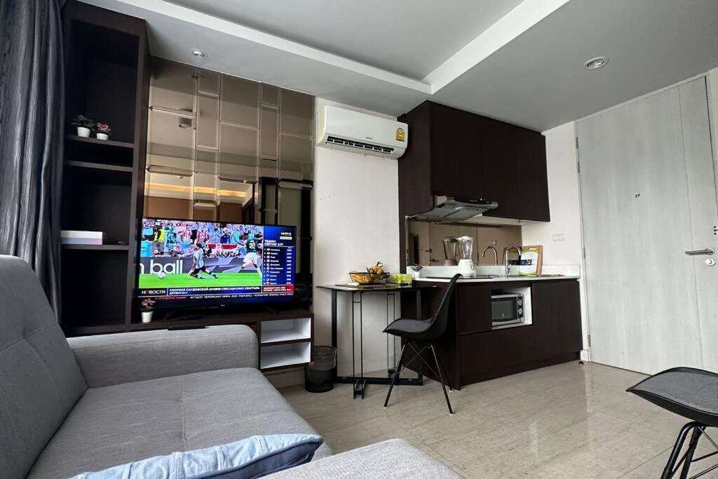 Lovely family apartment at Surin Beach - Aristo 1, unit 203 photo 1