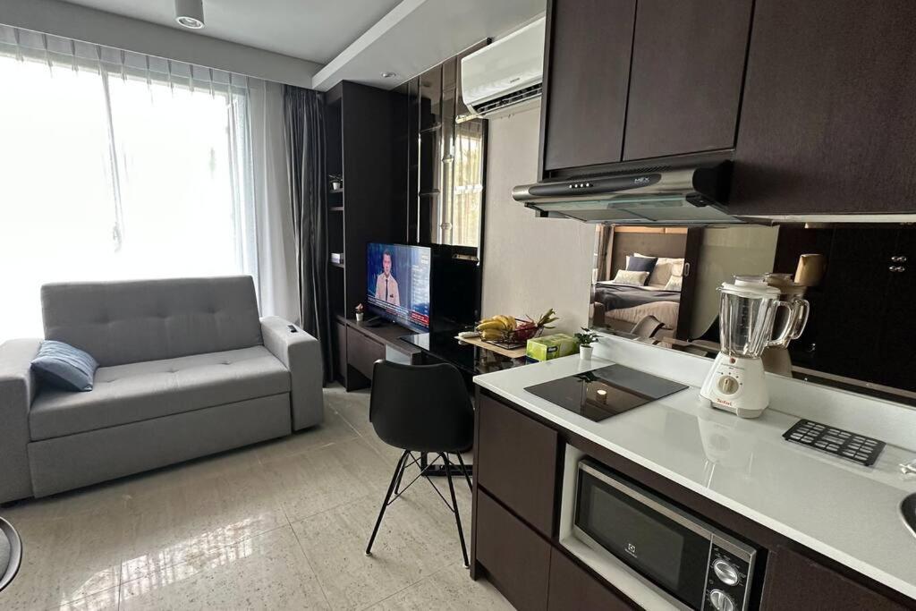 Lovely family apartment at Surin Beach - Aristo 1, unit 203 photo 4