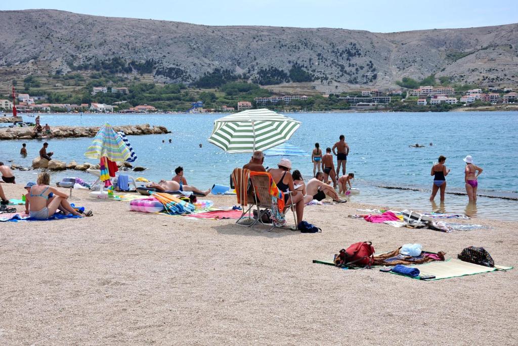 Apartments and rooms by the sea Pag - 6311 photo 4