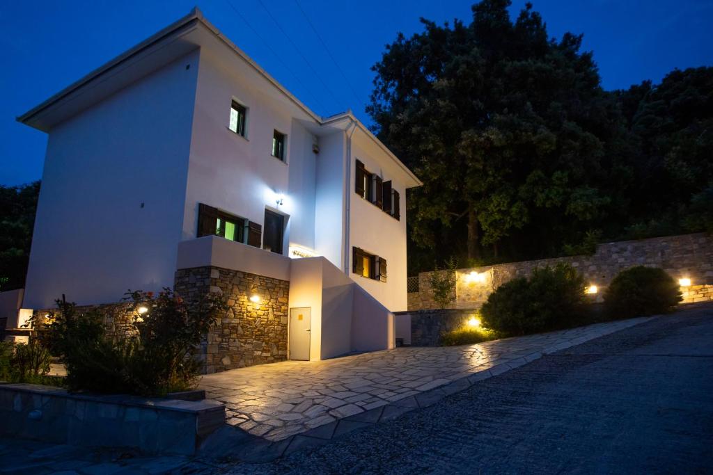 Chiron Residence