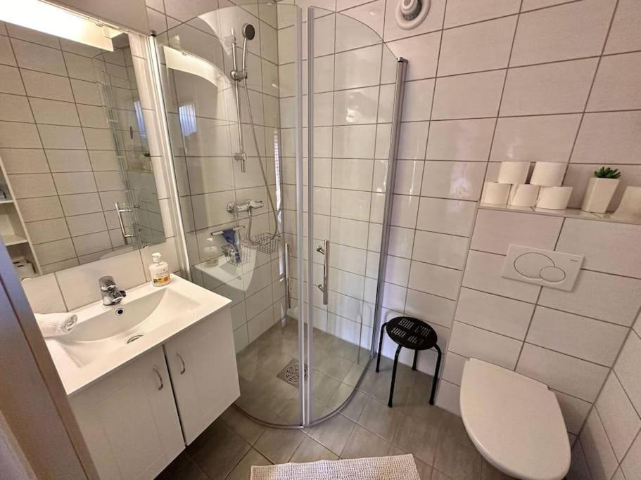Stamsund Harbour Apartment photo 4