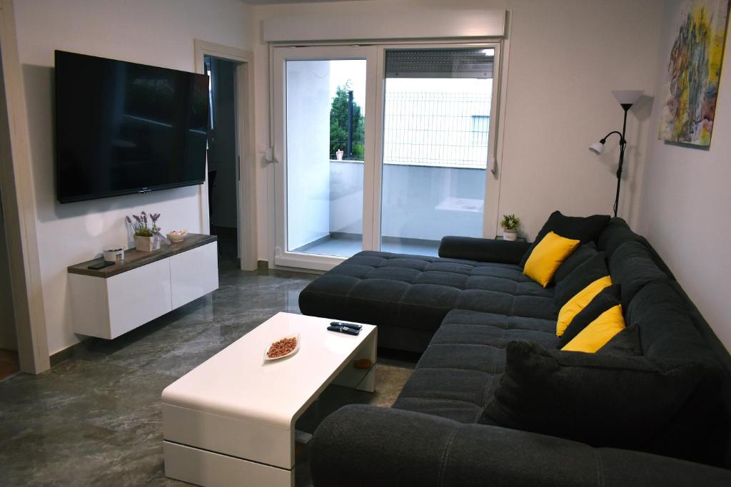 Brand new luxury apartment SOL-Inn with parking photo 1