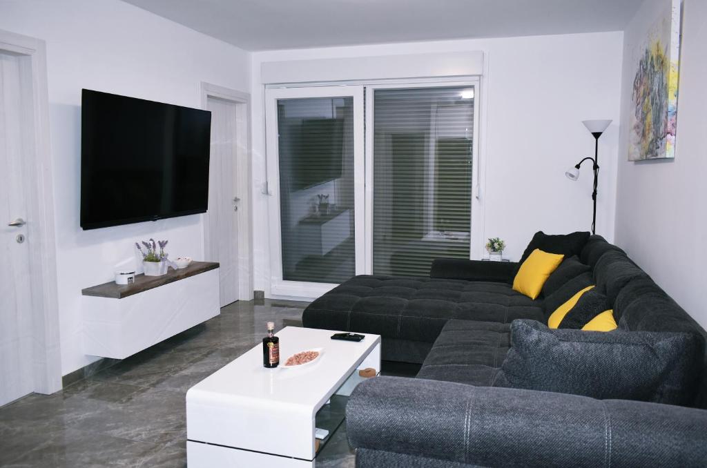 Brand new luxury apartment SOL-Inn with parking photo 2