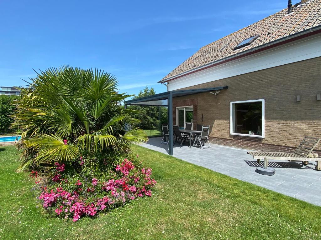 CadSun House - detached house by the beach photo 2