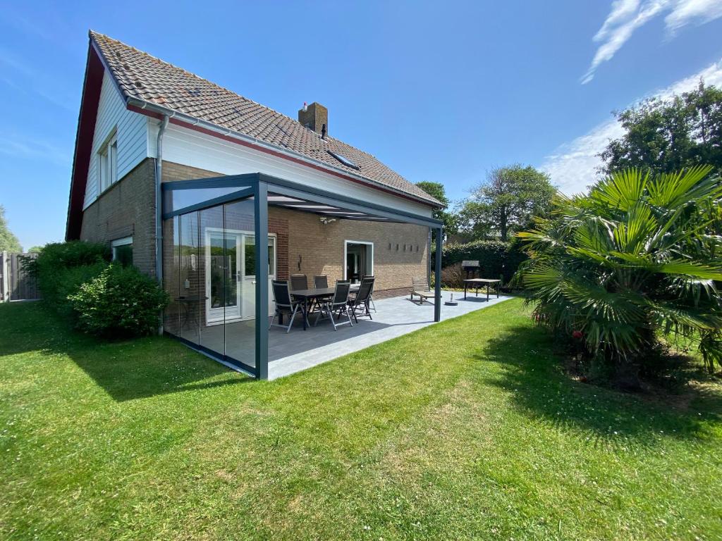 CadSun House - detached house by the beach photo 1