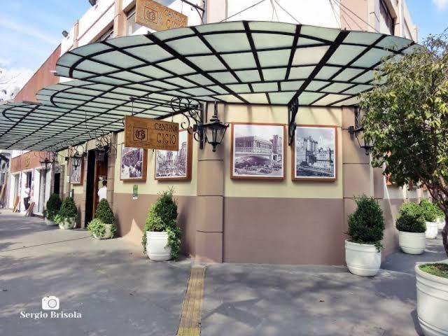 Apartamento para pessoas de família ou a negócio, Ap Grande no Brás próximo igreja Mundial,mercado municipal, 25 de março, templo Salomão, metro Dom Pedro ll, bancos, mercado e etc photo 1