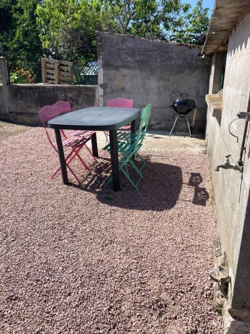 Chez Mélanie maison proximité du Pal photo 3