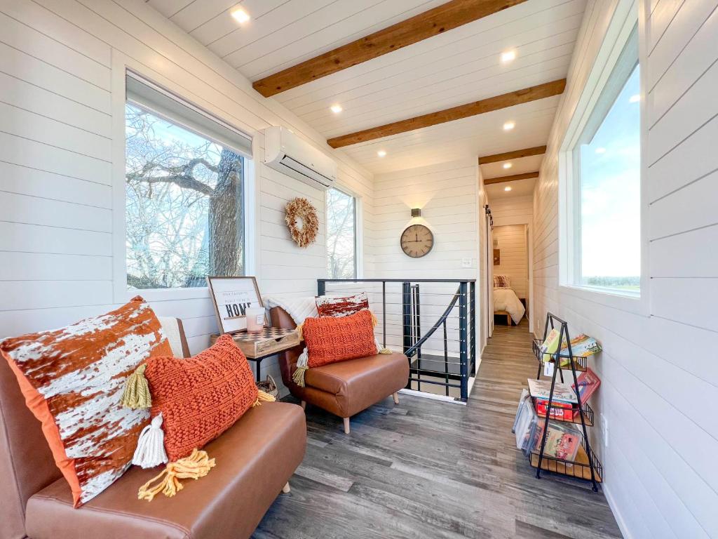 NEW The Flagship 2 Story Container Home photo 4