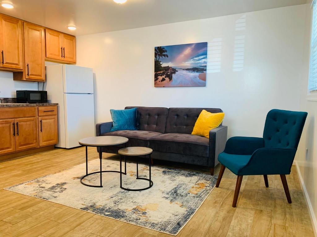 Blue Diamond Apt Unit 1 Judlee Ave image