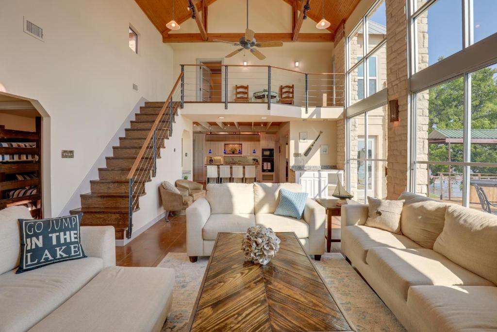 Waterfront Granbury House with Deck and Private Dock! photo 1