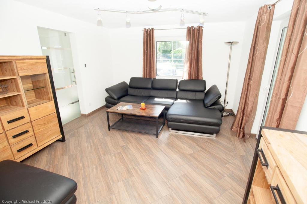 Traumferienhaus Bergblick Mittelndorf, bis zu 8 Personen, Sauna, Grill photo 3