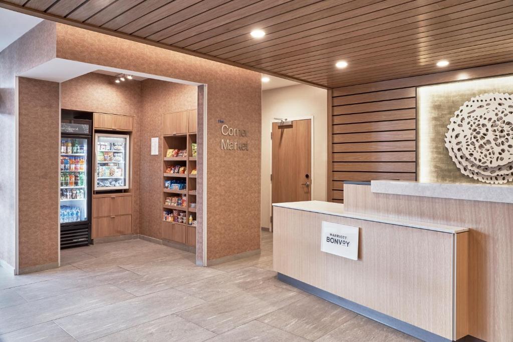 Fairfield Inn & Suites by Marriott Penticton photo 2