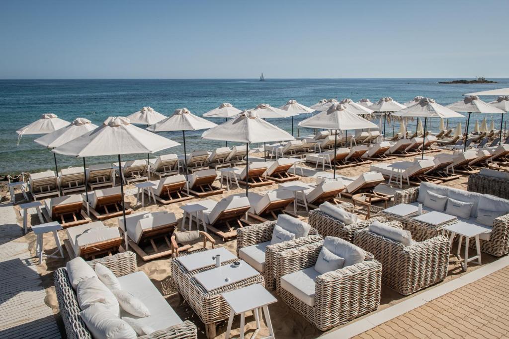 Parthenis Beach, Suites by the Sea photo 4