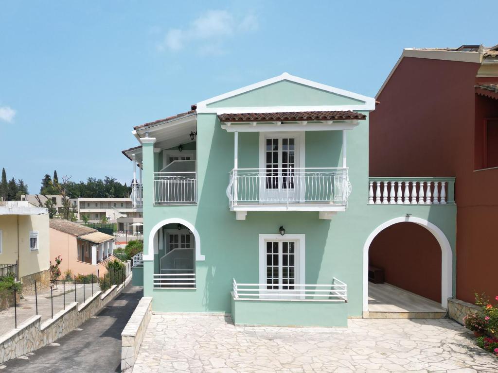 Spiros Athinaios Apartment's photo 4