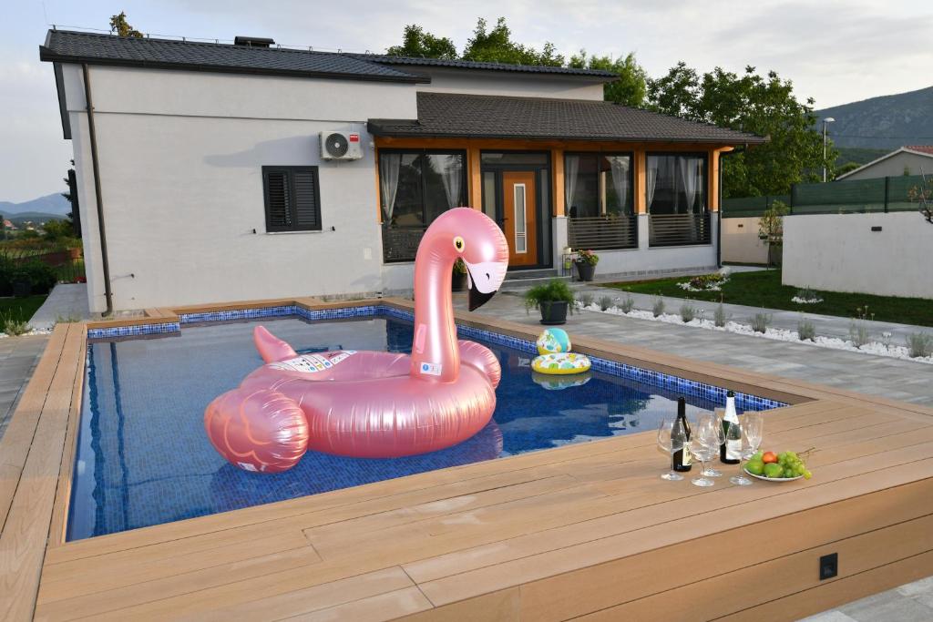 Palomino house photo 3