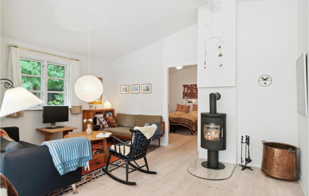 Amazing Home In Frederiksvrk With 2 Bedrooms photo 3