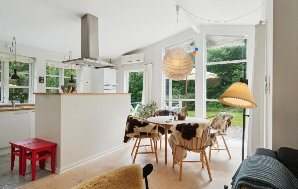 Amazing Home In Frederiksvrk With 2 Bedrooms photo 4