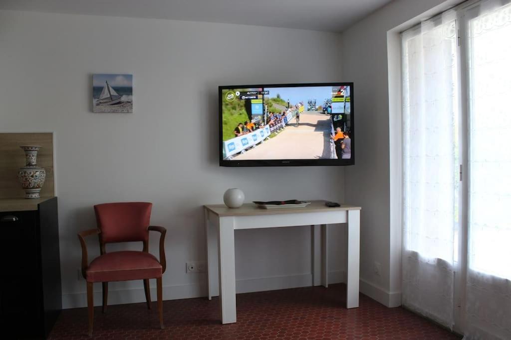 Appartement entièrement rénové à Ronce Les Bains avec jardin photo 1