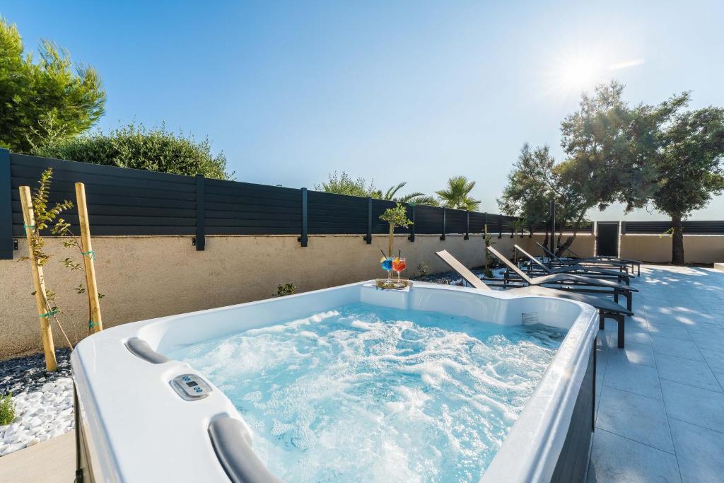 Exclusive luxury villa Mar with glorious sea view photo 4