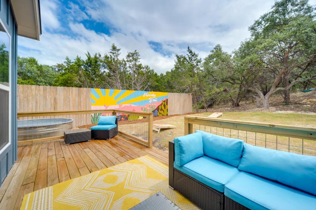 Canyon Lake Oasis Cowboy Pool and Wraparound Deck!