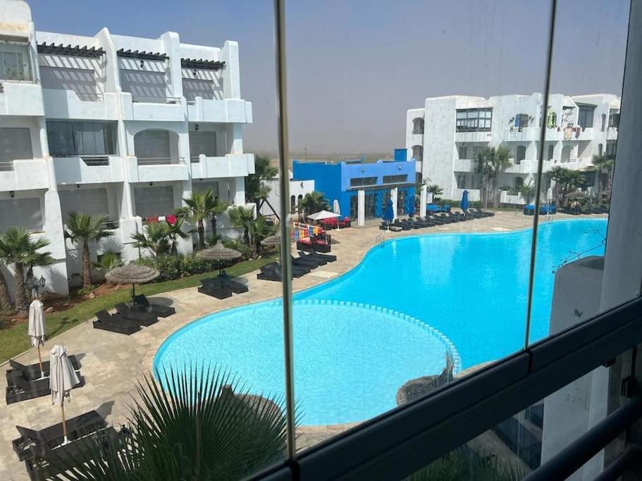 Location d'un superbe appart meublé vue sur mer et piscine