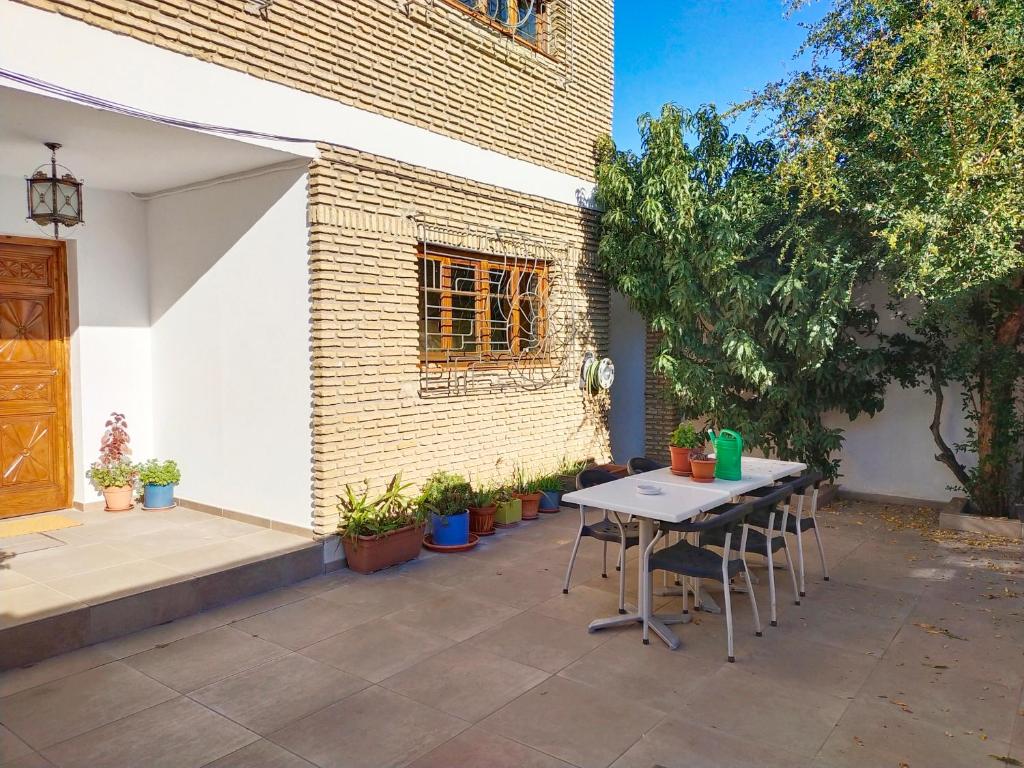 Preciosa casa grande con patio en Sevilla 8PAX photo 3