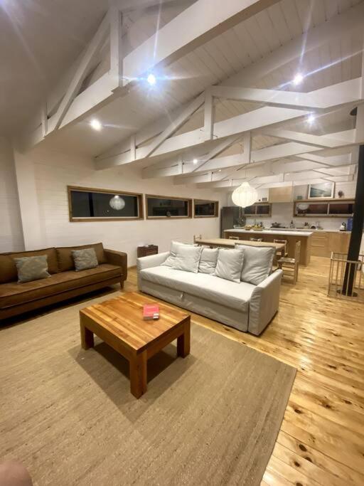 Buchuvillas Surf House photo 3