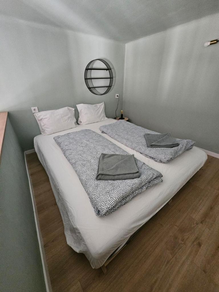 Stylish Suite WestEnd Room Type - Studio Apartment