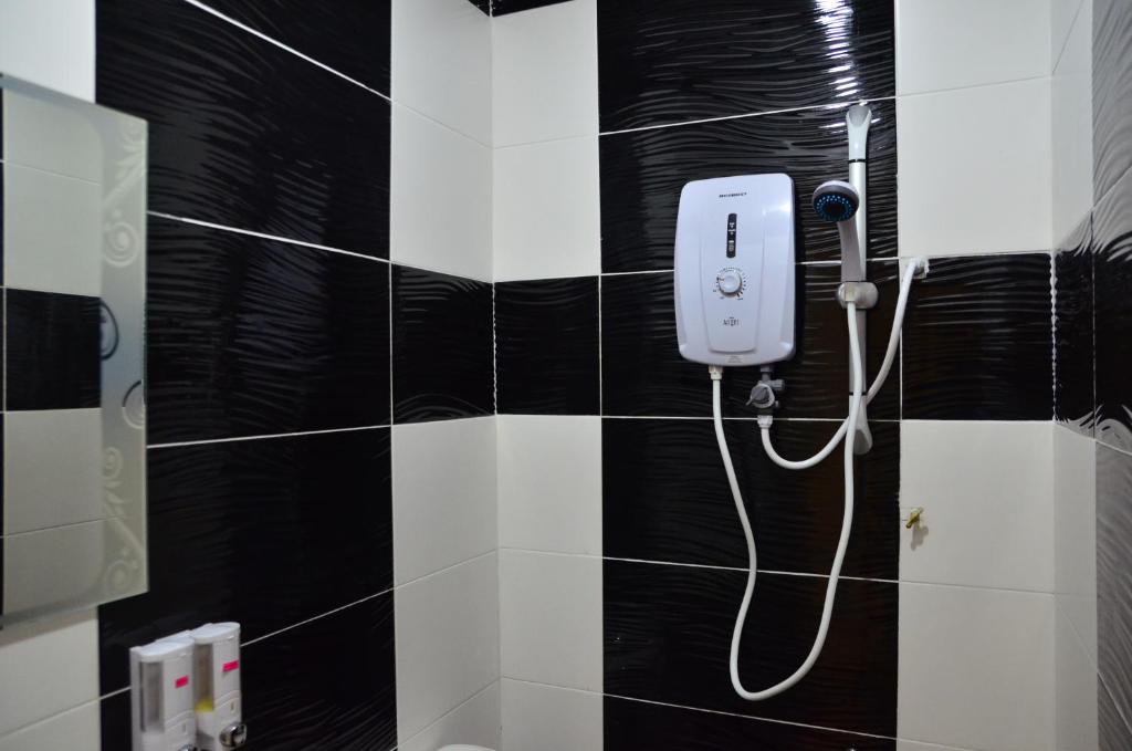 Deena Hotel Bajet photo 1