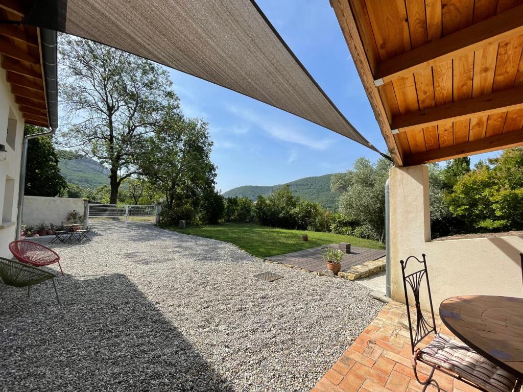 Gîte de charme en Drôme Provençale - La Saulée photo 1